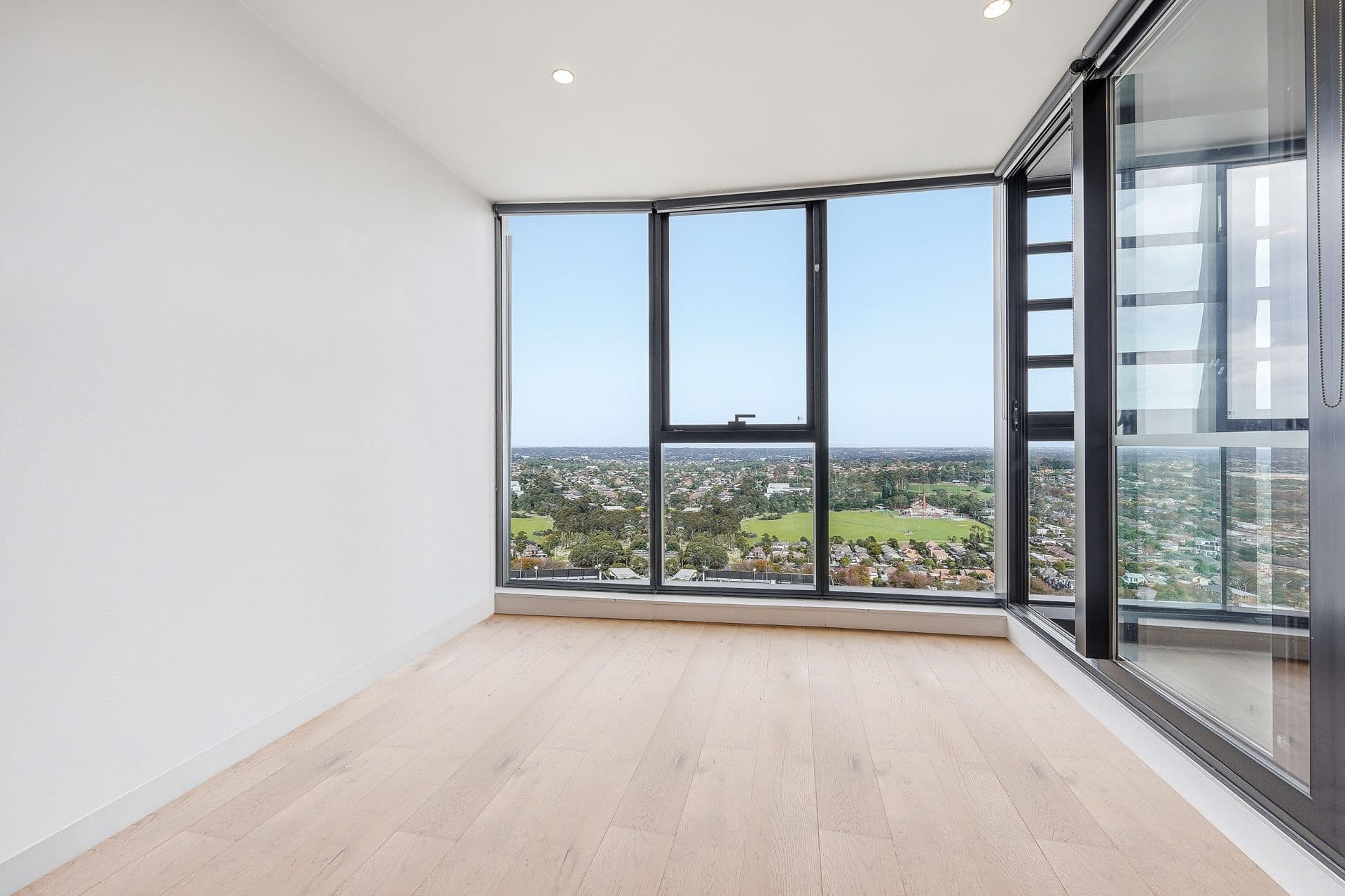 3206/850 Whitehorse Road, Box Hill VIC 3128, Box Hill - Thumbnail 3