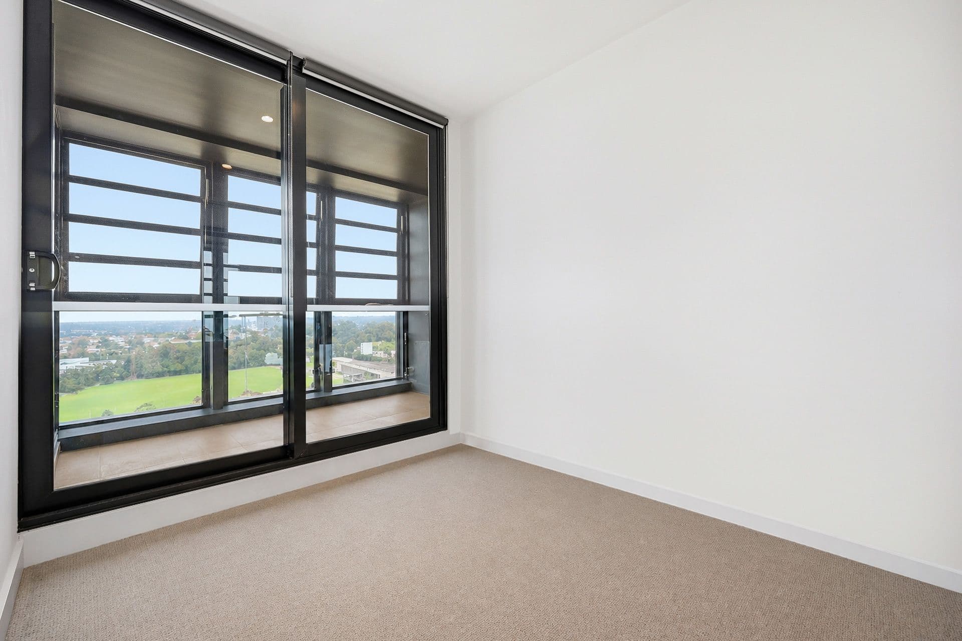3206/850 Whitehorse Road, Box Hill VIC 3128, Box Hill - Thumbnail 5