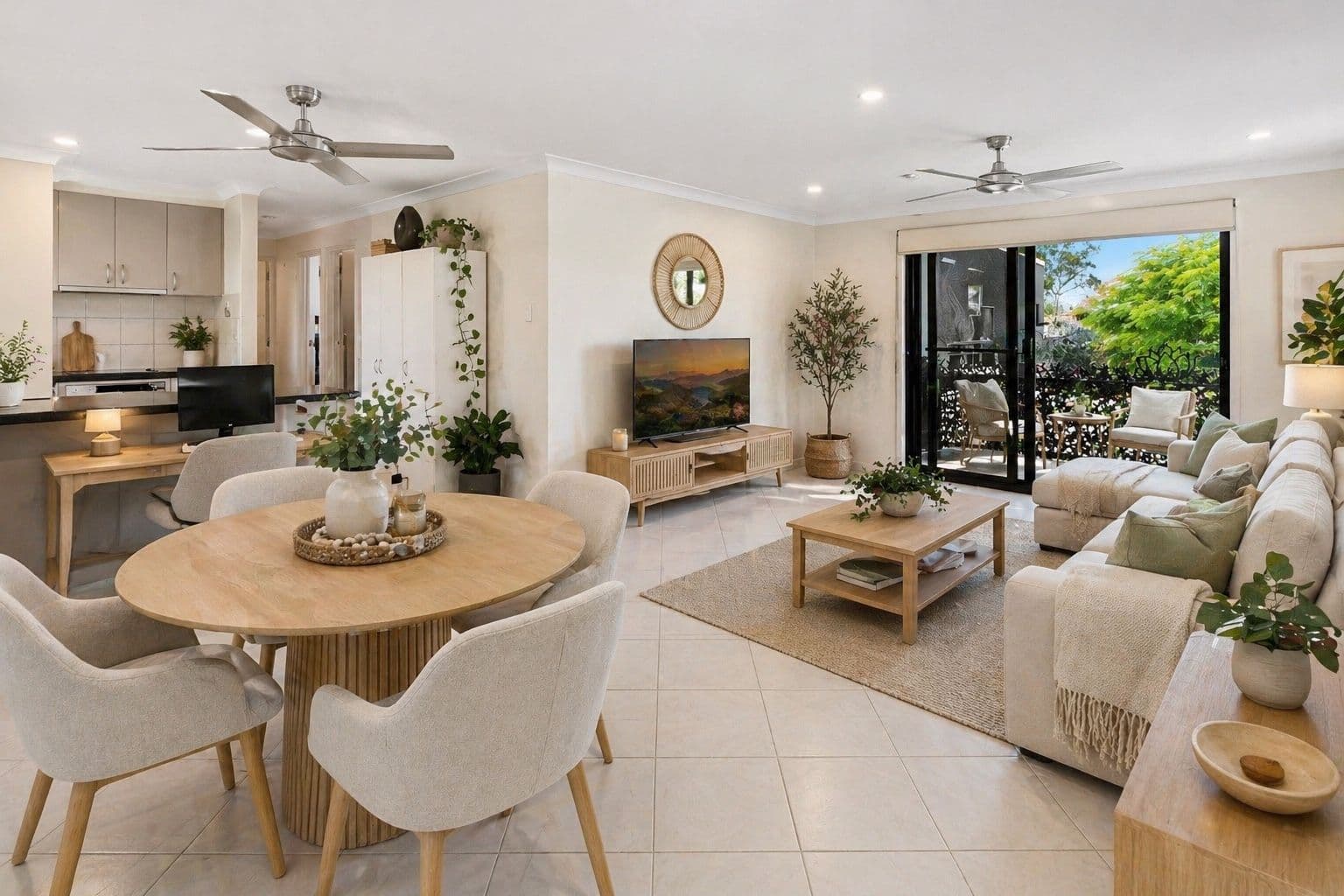 5/4 Milton Avenue, Paradise Point QLD 4216, Paradise Point - Thumbnail 5