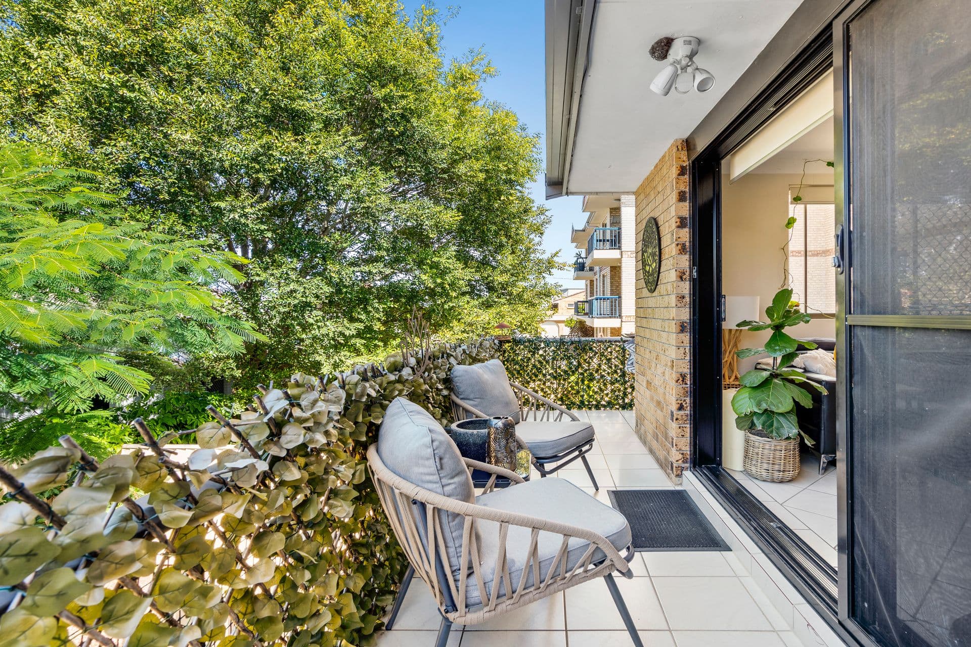 5/4 Milton Avenue, Paradise Point QLD 4216, Paradise Point - Thumbnail 8