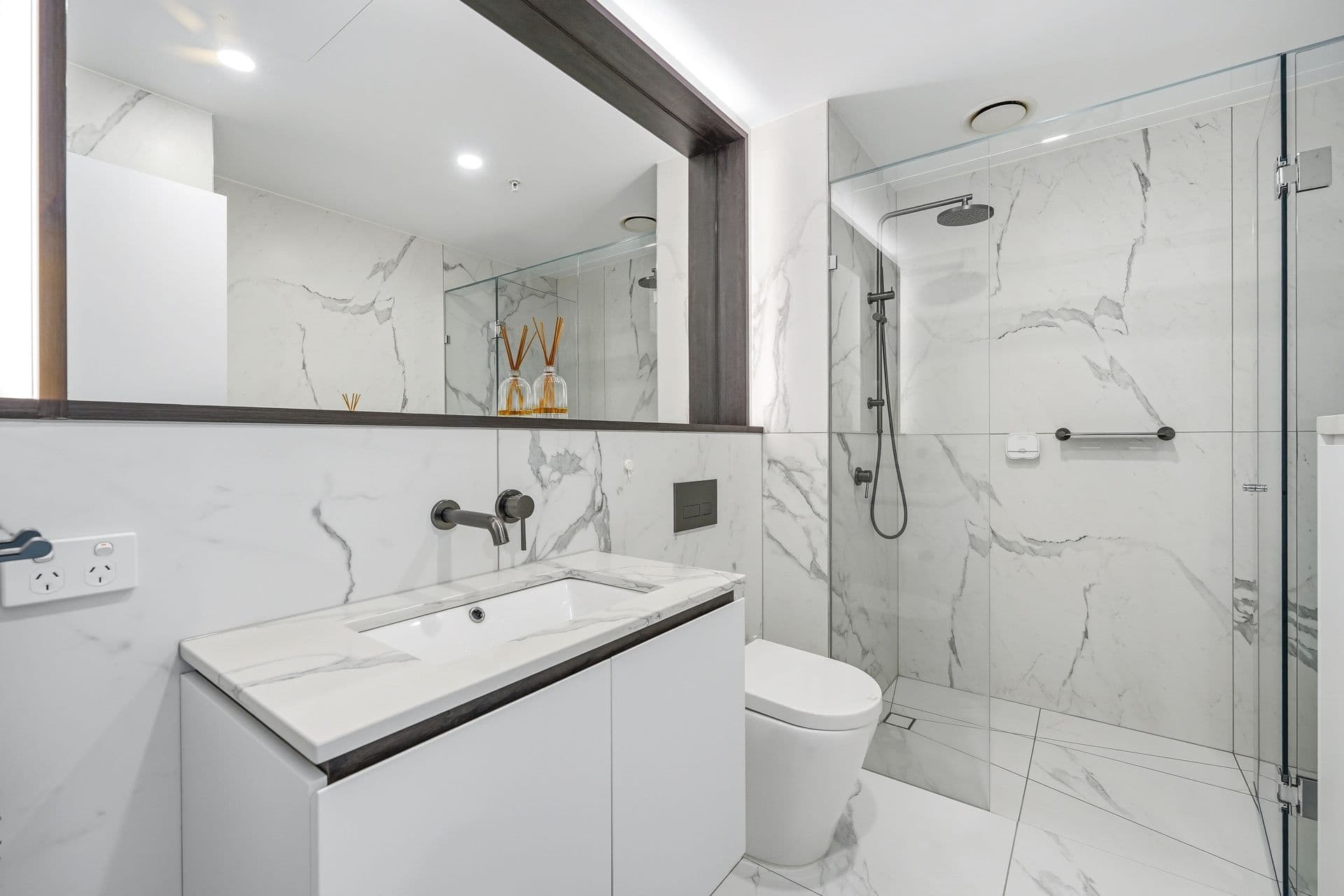 1004/828 Whitehorse Road, Box Hill VIC 3128, Box Hill - Thumbnail 6
