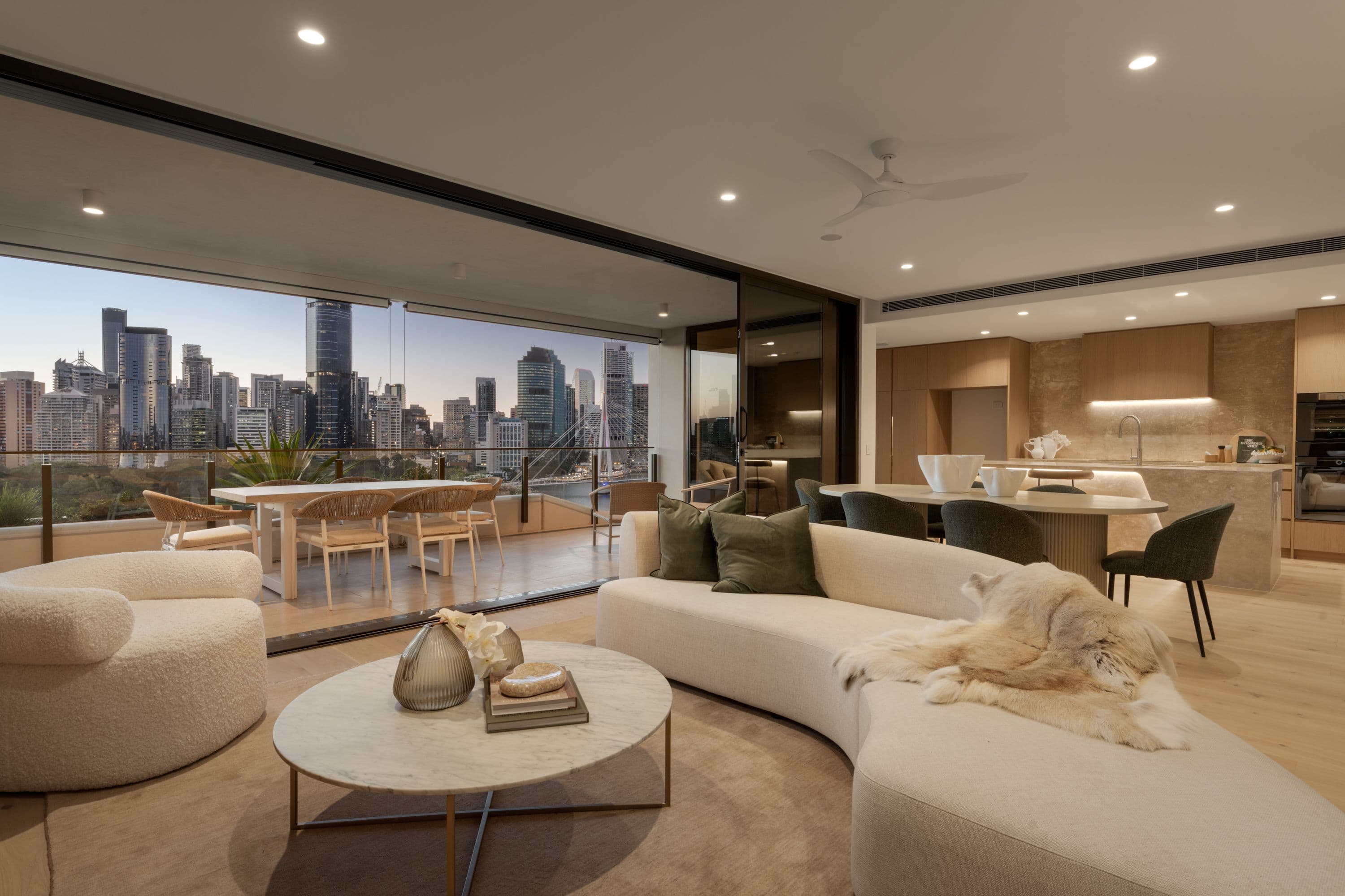 2701/8 River Terrace, Kangaroo Point QLD 4169, Kangaroo Point - Thumbnail 2