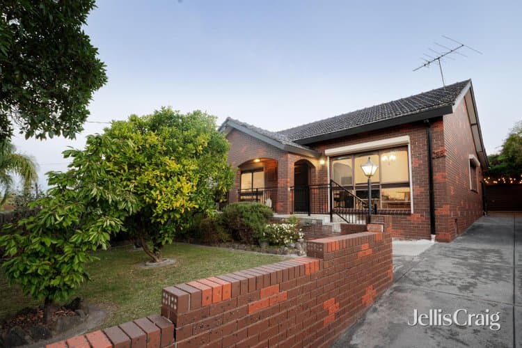 38 First Avenue, Kew, Kew - Image 1