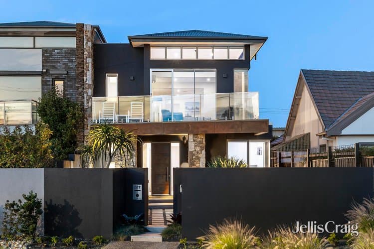 687 Esplanade, Mornington, Mornington - Image 1