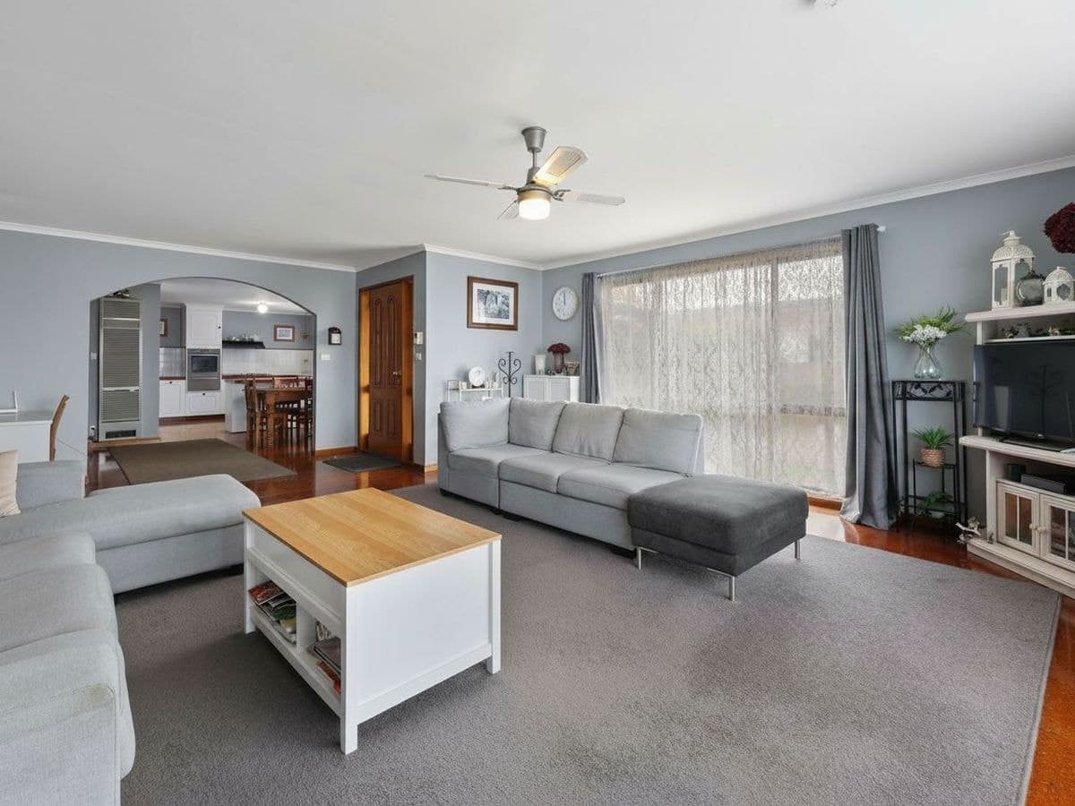 38 Learmonth Street, Portland, VIC, Portland - Thumbnail 2