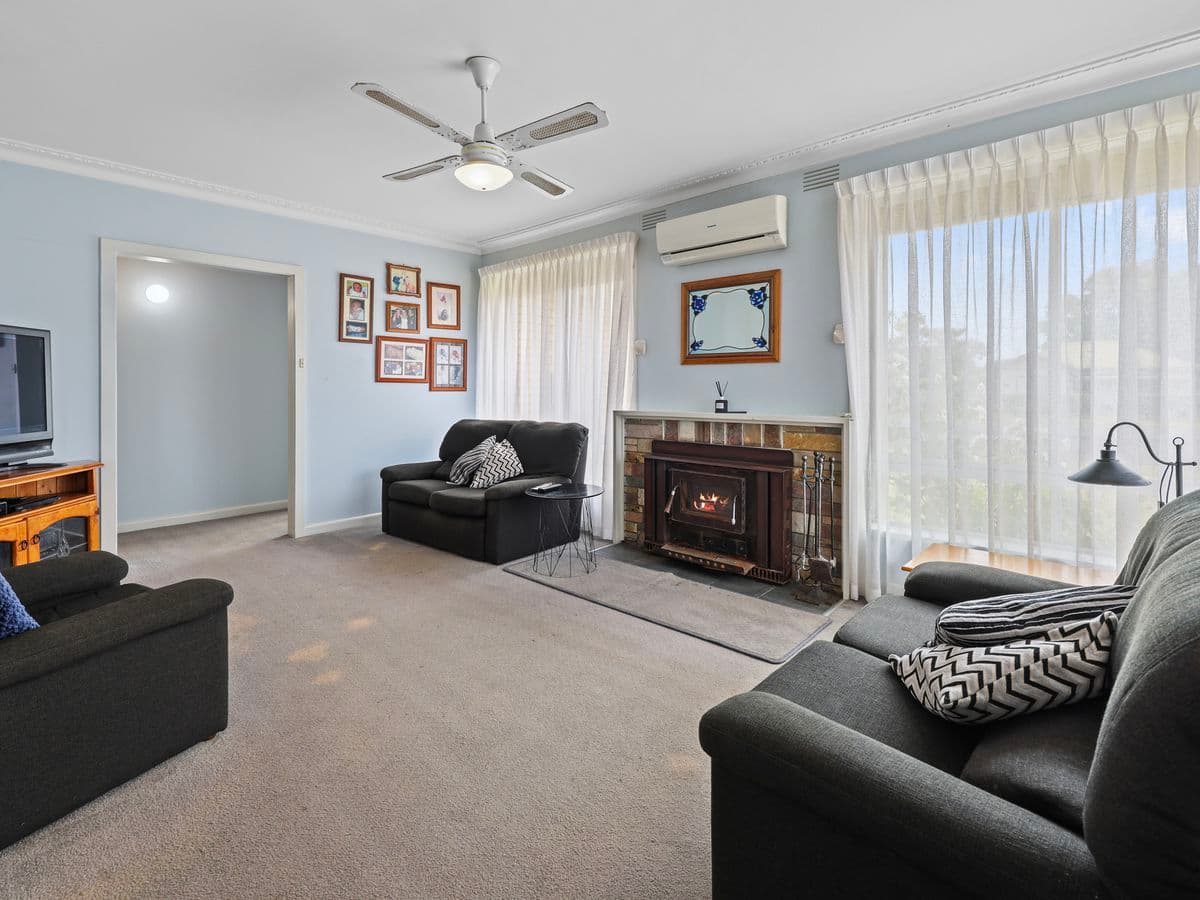 37 Scott Street, Heywood, VIC, Heywood - Thumbnail 3
