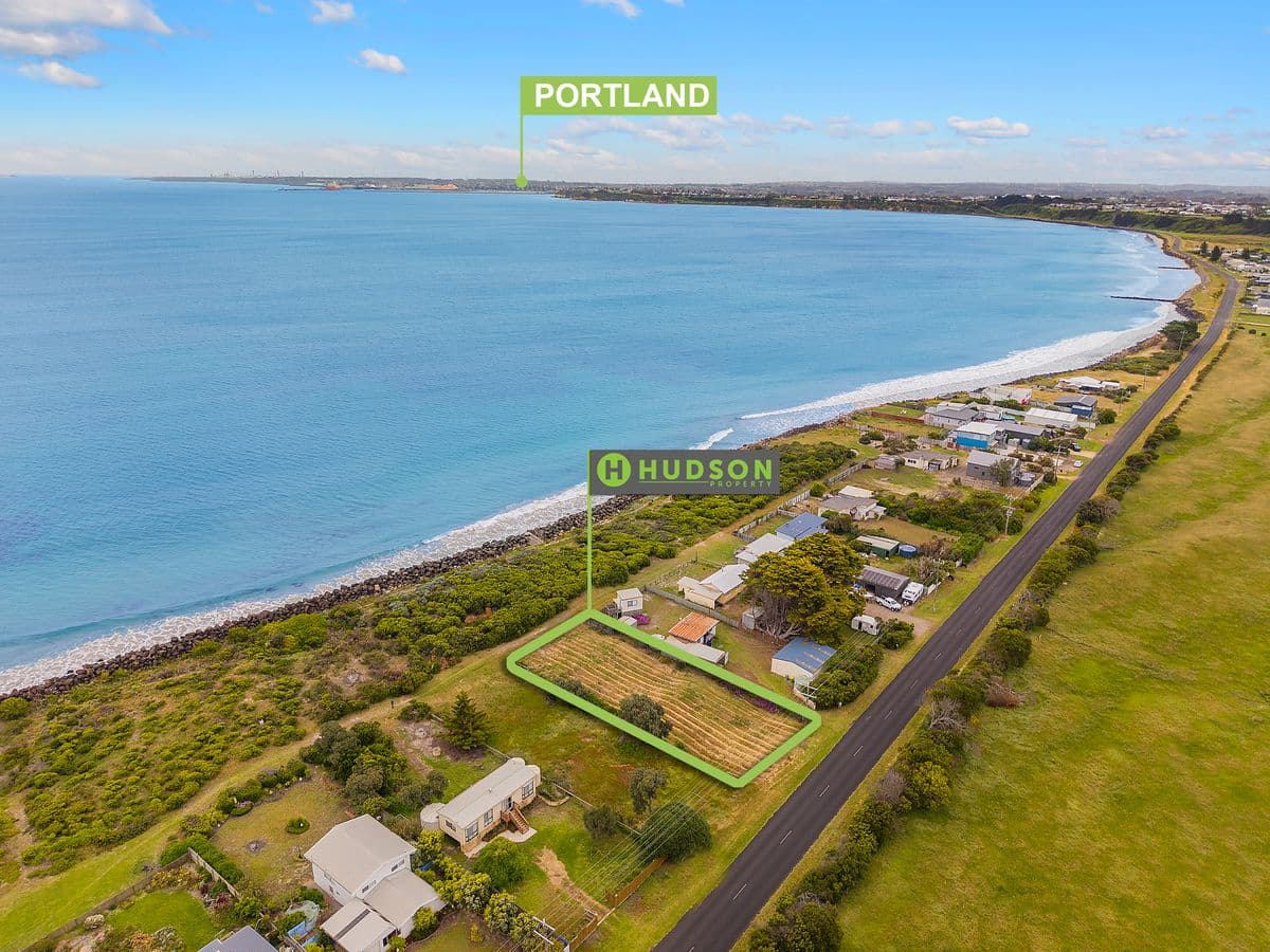 304 Dutton Way, Portland, VIC, Portland - Thumbnail 2