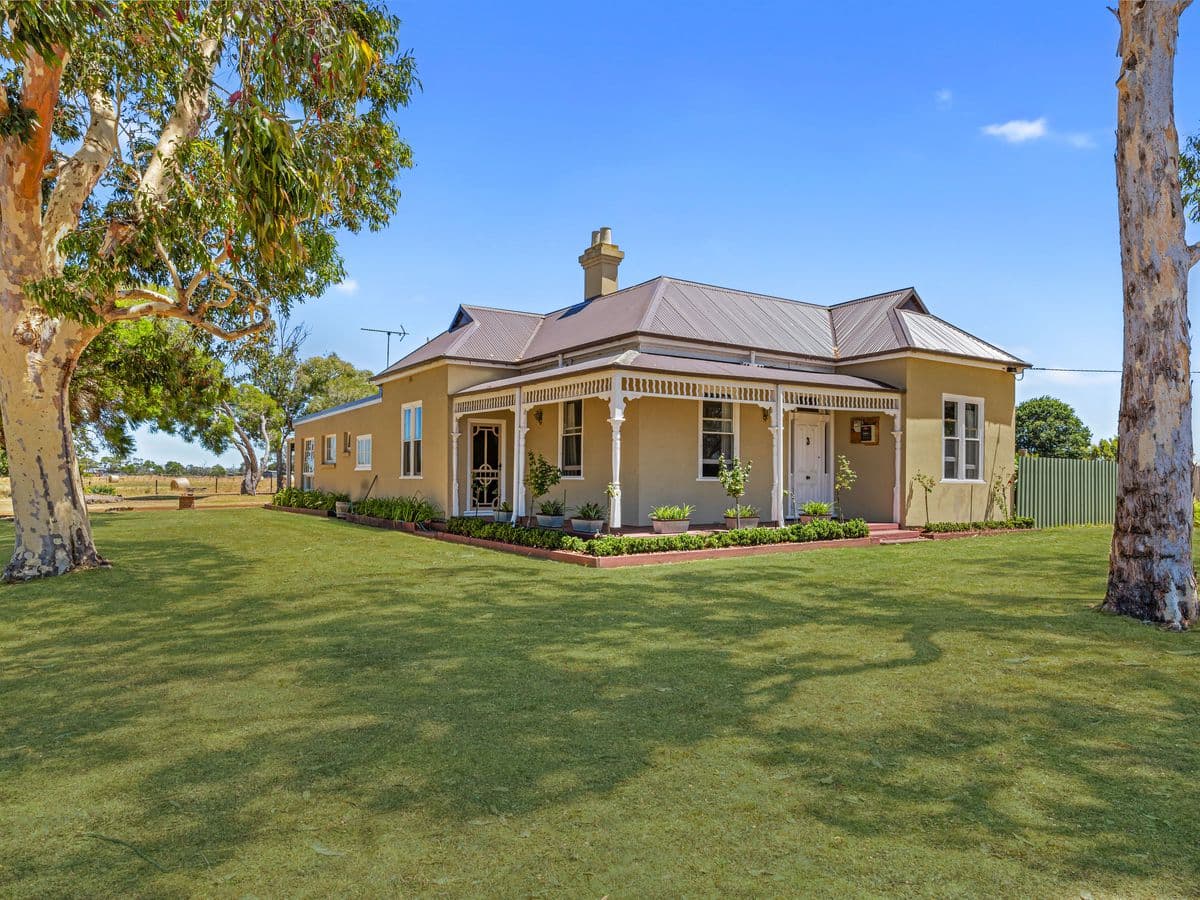27 Kentbruck Road, Heywood, VIC, Heywood - Thumbnail 3