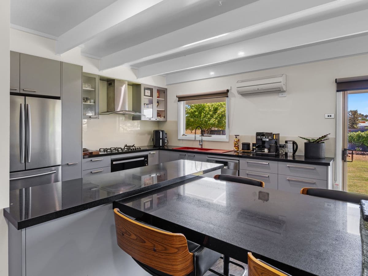 27 Kentbruck Road, Heywood, VIC, Heywood - Thumbnail 4