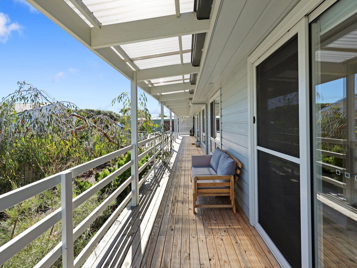 12 Brady Street, Portland, VIC, Portland - Thumbnail 2