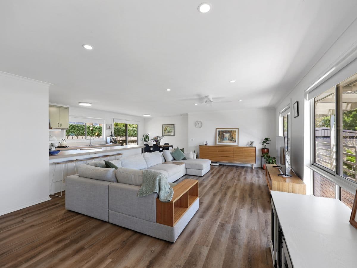 12 Brady Street, Portland, VIC, Portland - Thumbnail 3