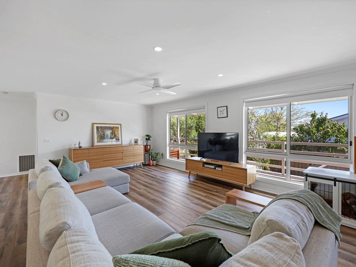 12 Brady Street, Portland, VIC, Portland - Thumbnail 4