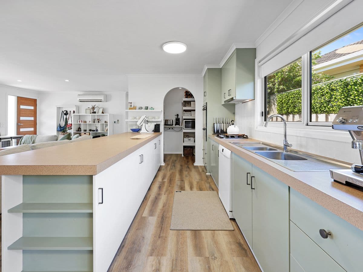 12 Brady Street, Portland, VIC, Portland - Thumbnail 6