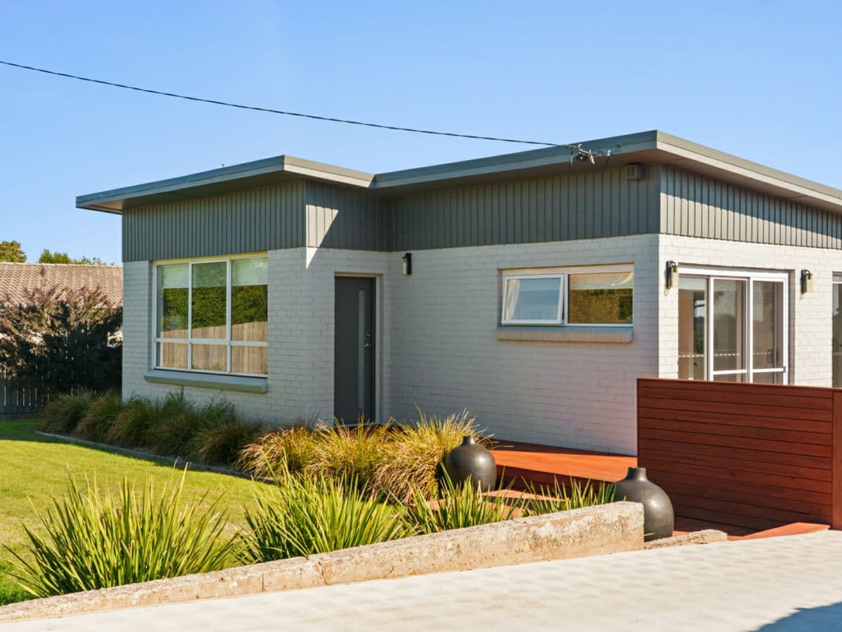 19 Surrey Street, DEVONPORT, Devonport - Image 1