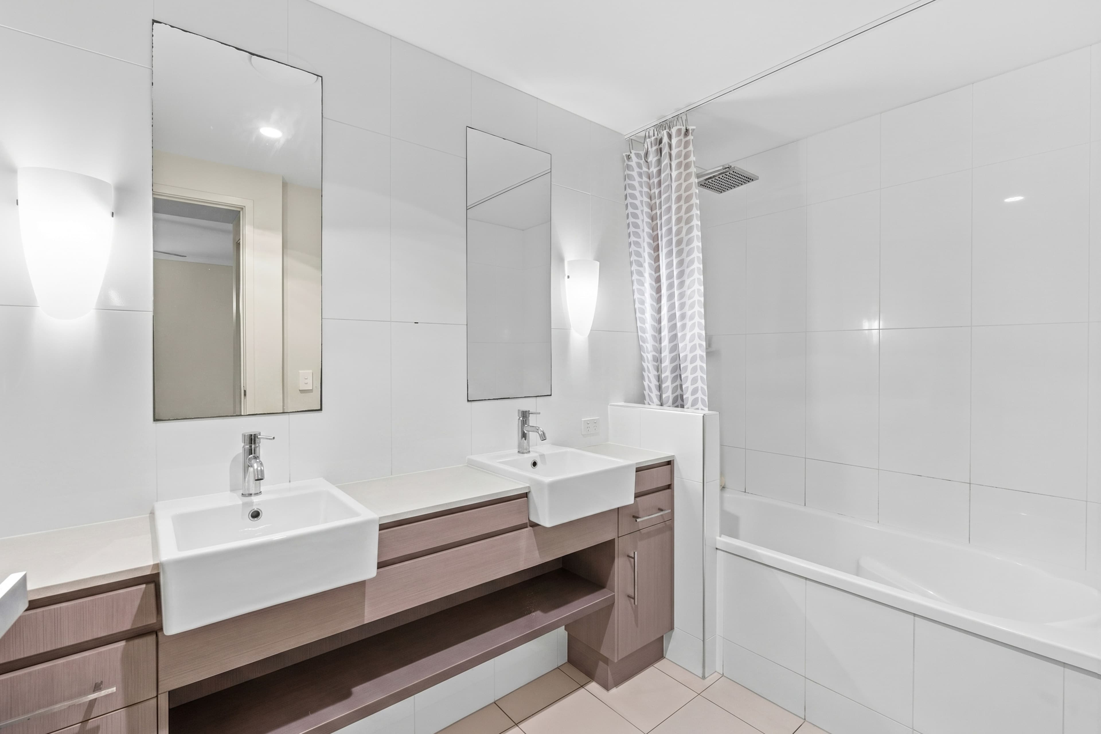 1106/37-41 Mann Street, Westcourt QLD 4870, Westcourt - Thumbnail 6