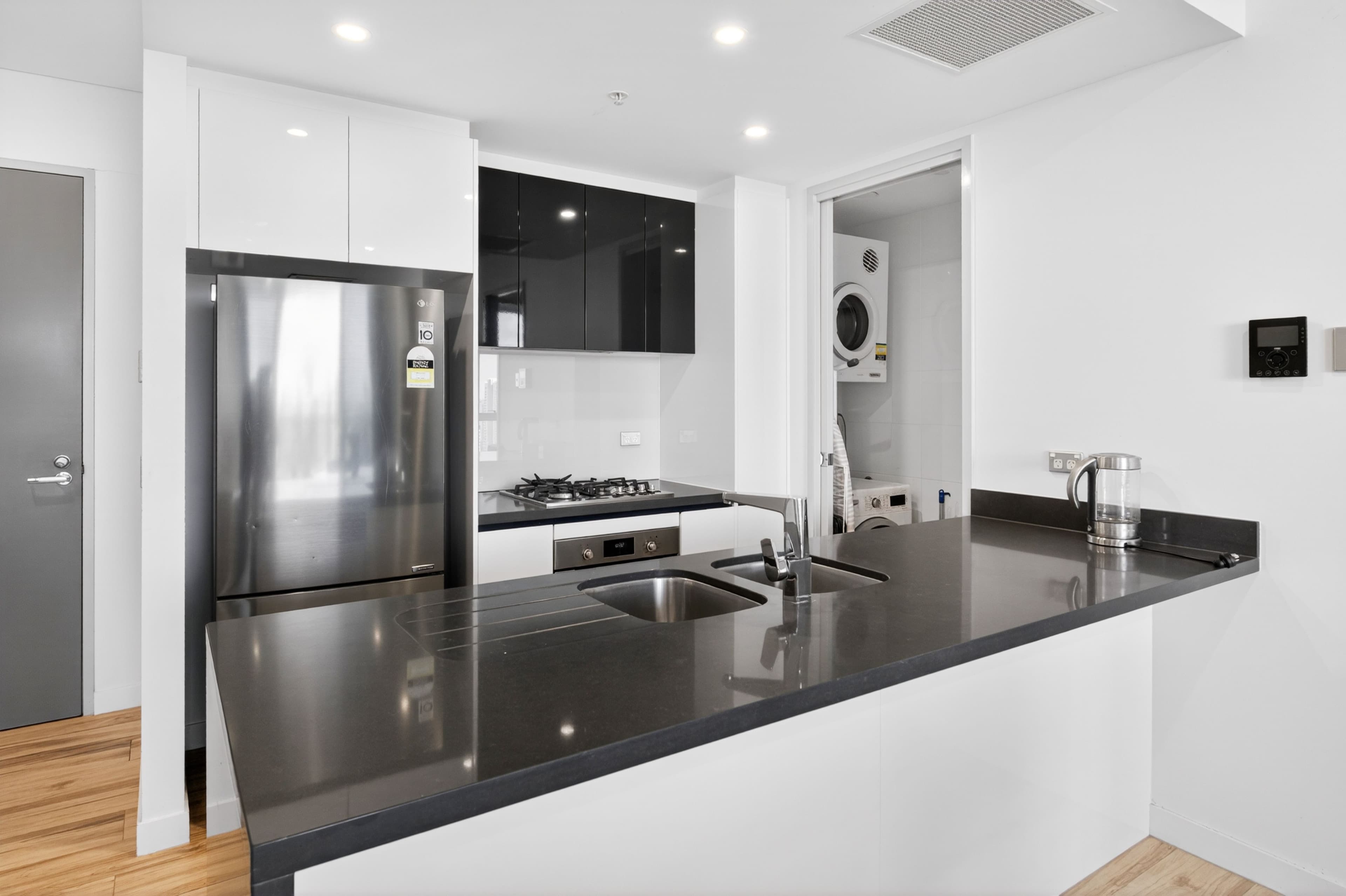 2510/2 Como Crescent, Southport QLD 4215, Southport - Thumbnail 5