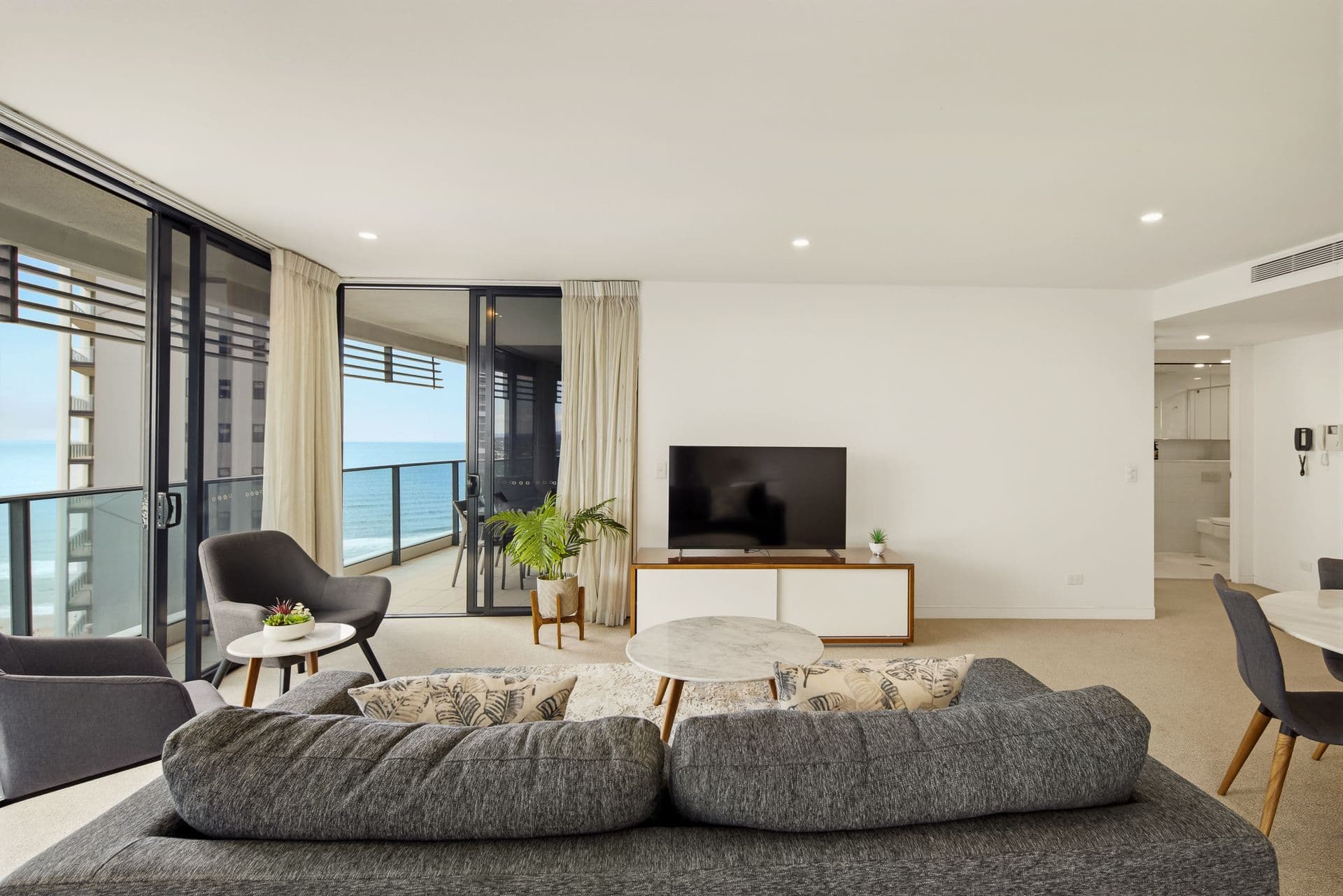 1902/1 Oracle Boulevard, Broadbeach QLD 4218, Broadbeach - Thumbnail 4