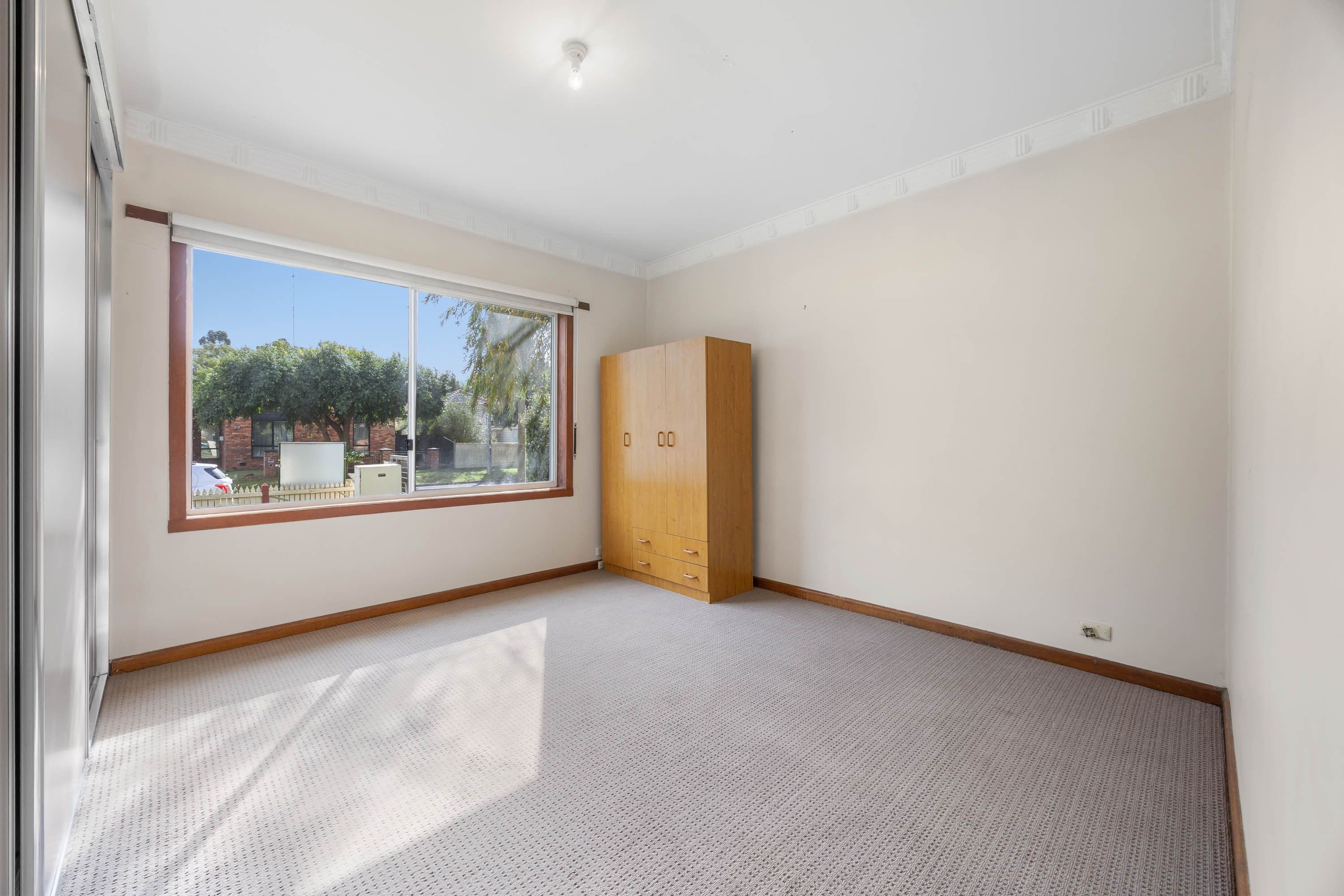 1/707 Humffray Street South, Mount Pleasant VIC 3350, Mount Pleasant - Thumbnail 3