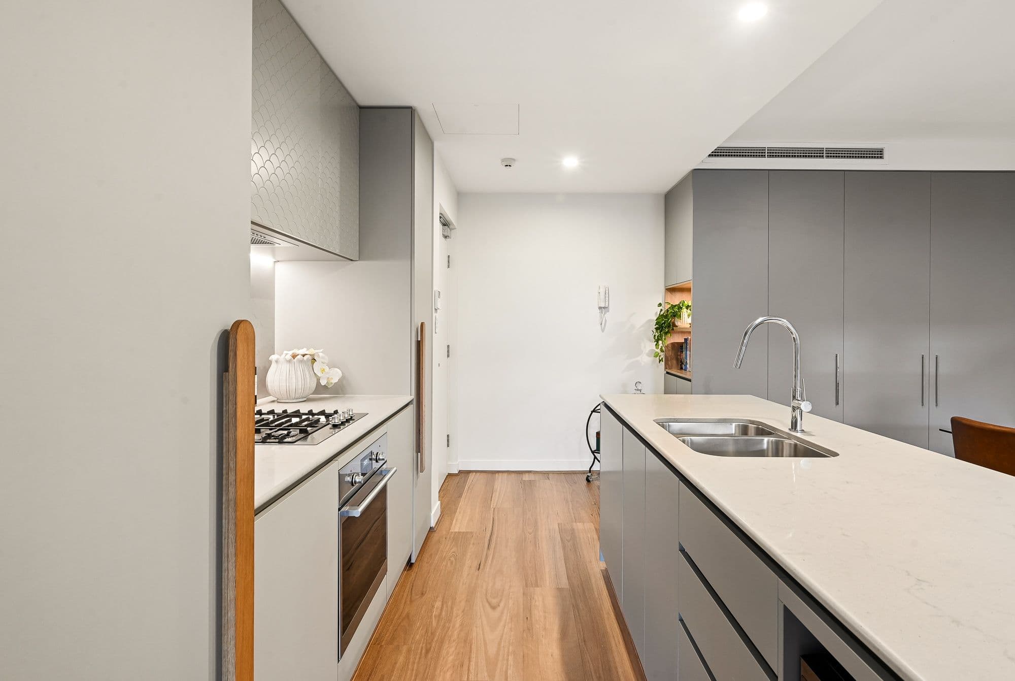 205/5 Waterloo Street, East Brisbane QLD 4169, East Brisbane - Thumbnail 6