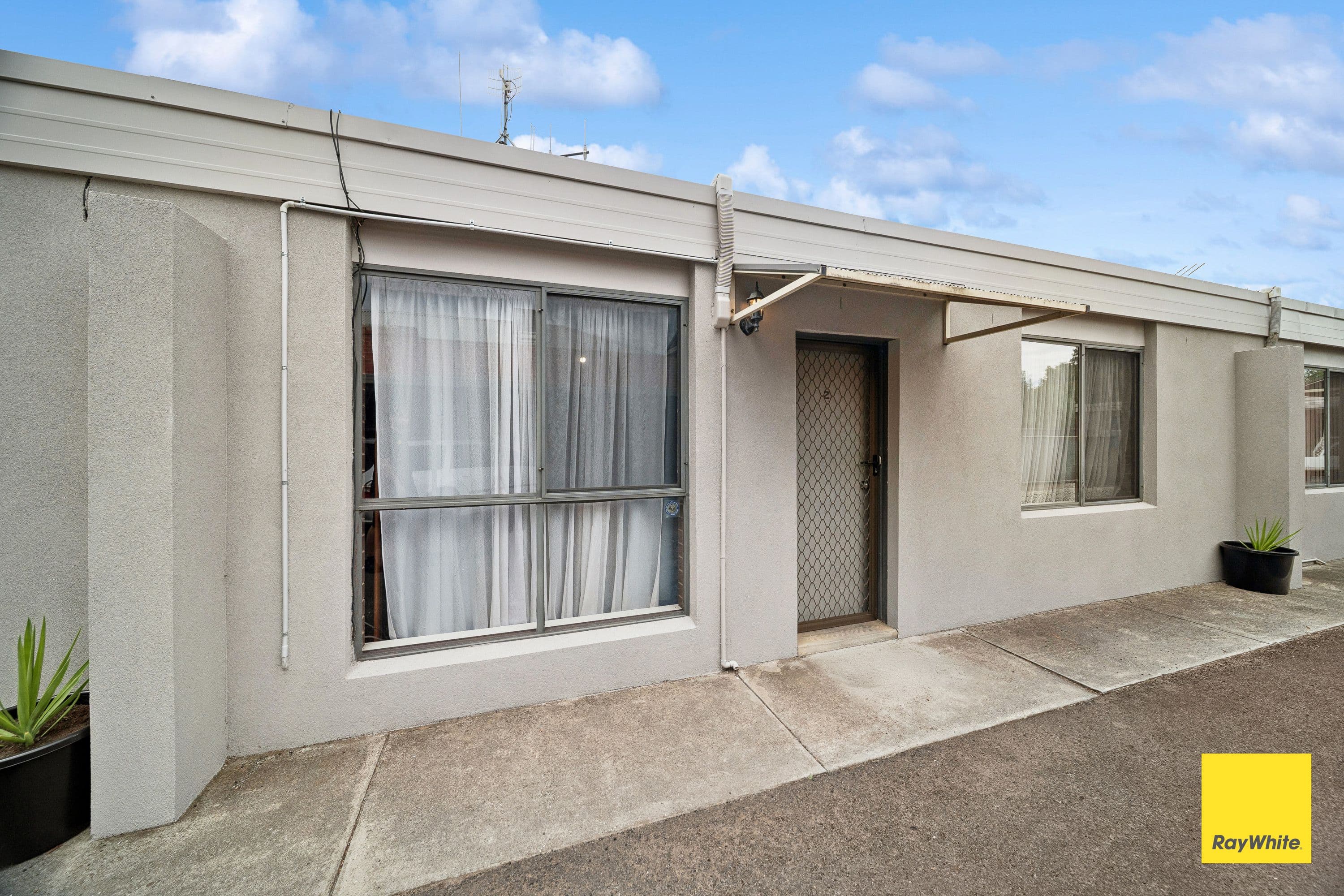 2/32 Hopetoun Street, Bendigo VIC 3550, Bendigo - Thumbnail 2