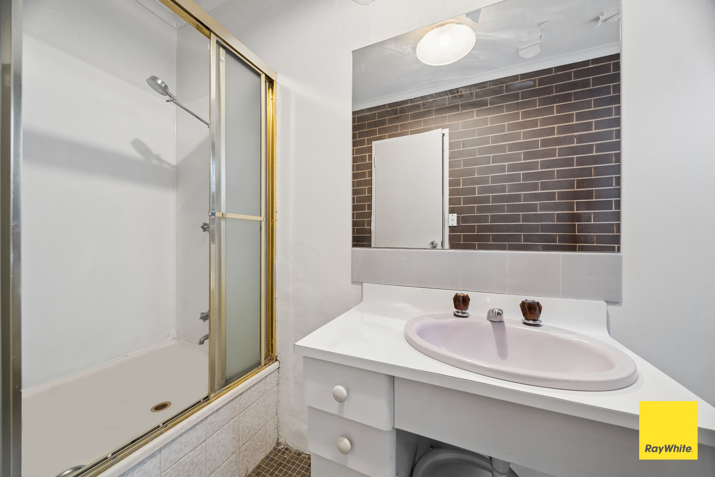 2/32 Hopetoun Street, Bendigo VIC 3550, Bendigo - Thumbnail 8