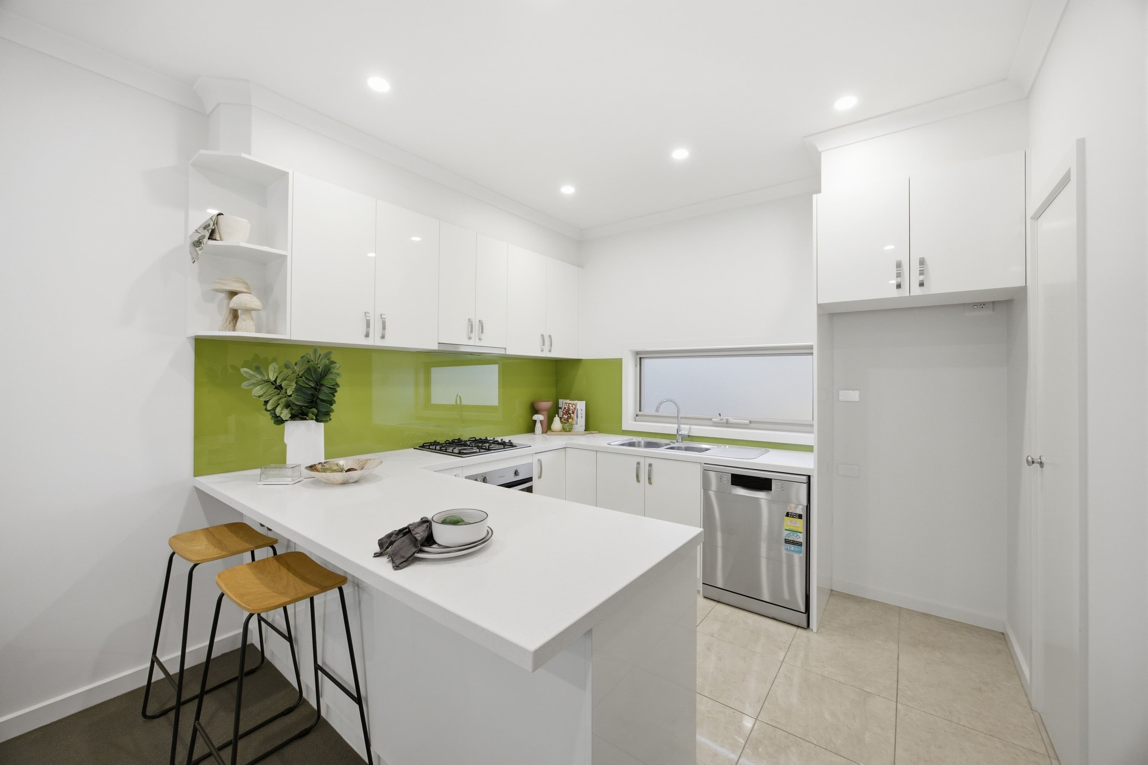 2/41 High Street, Bayswater VIC 3153, Bayswater - Thumbnail 2