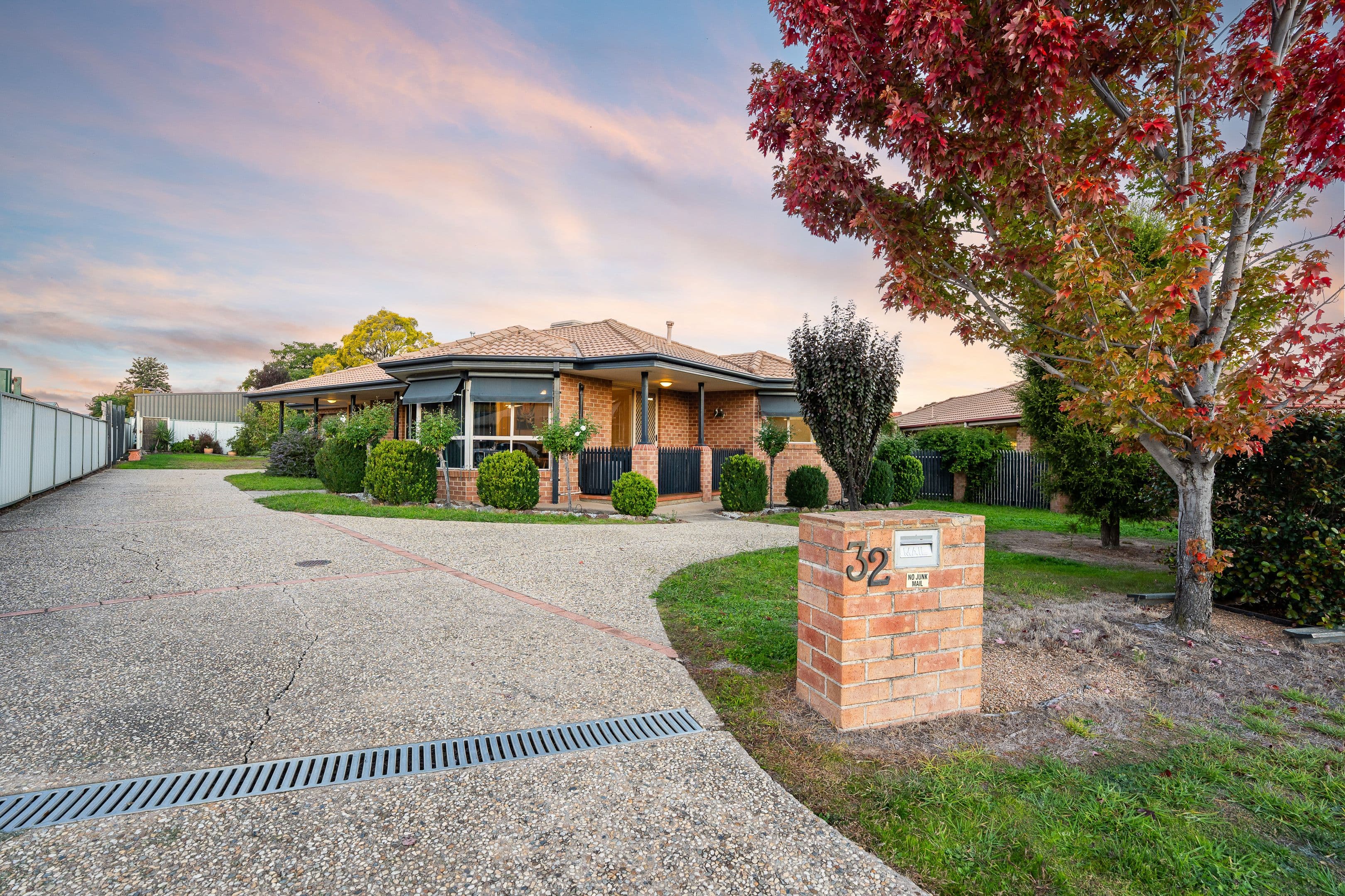 2/32 Amalfi Drive, Lavington NSW 2641, Lavington - Thumbnail 2