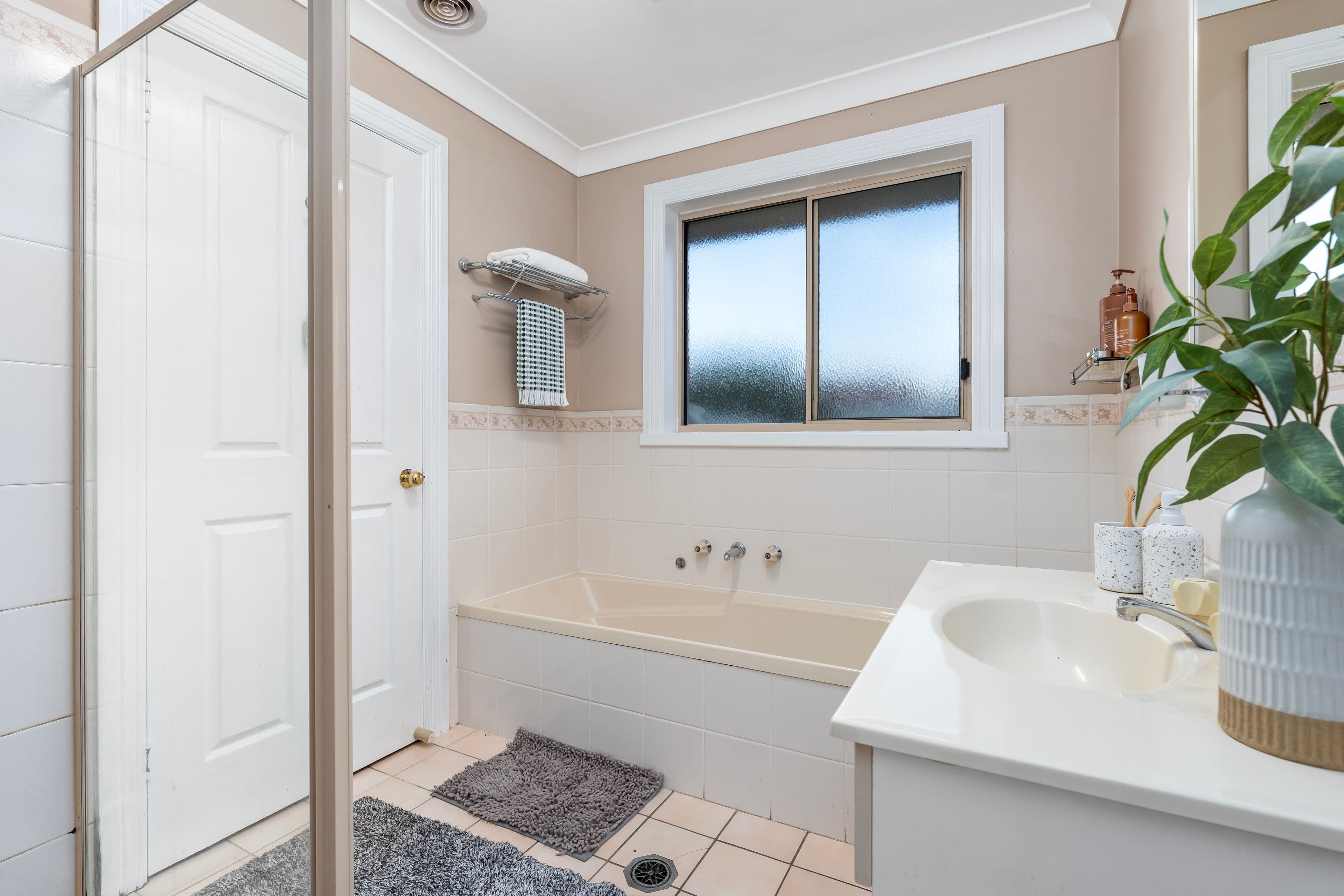 2/32 Amalfi Drive, Lavington NSW 2641, Lavington - Thumbnail 7