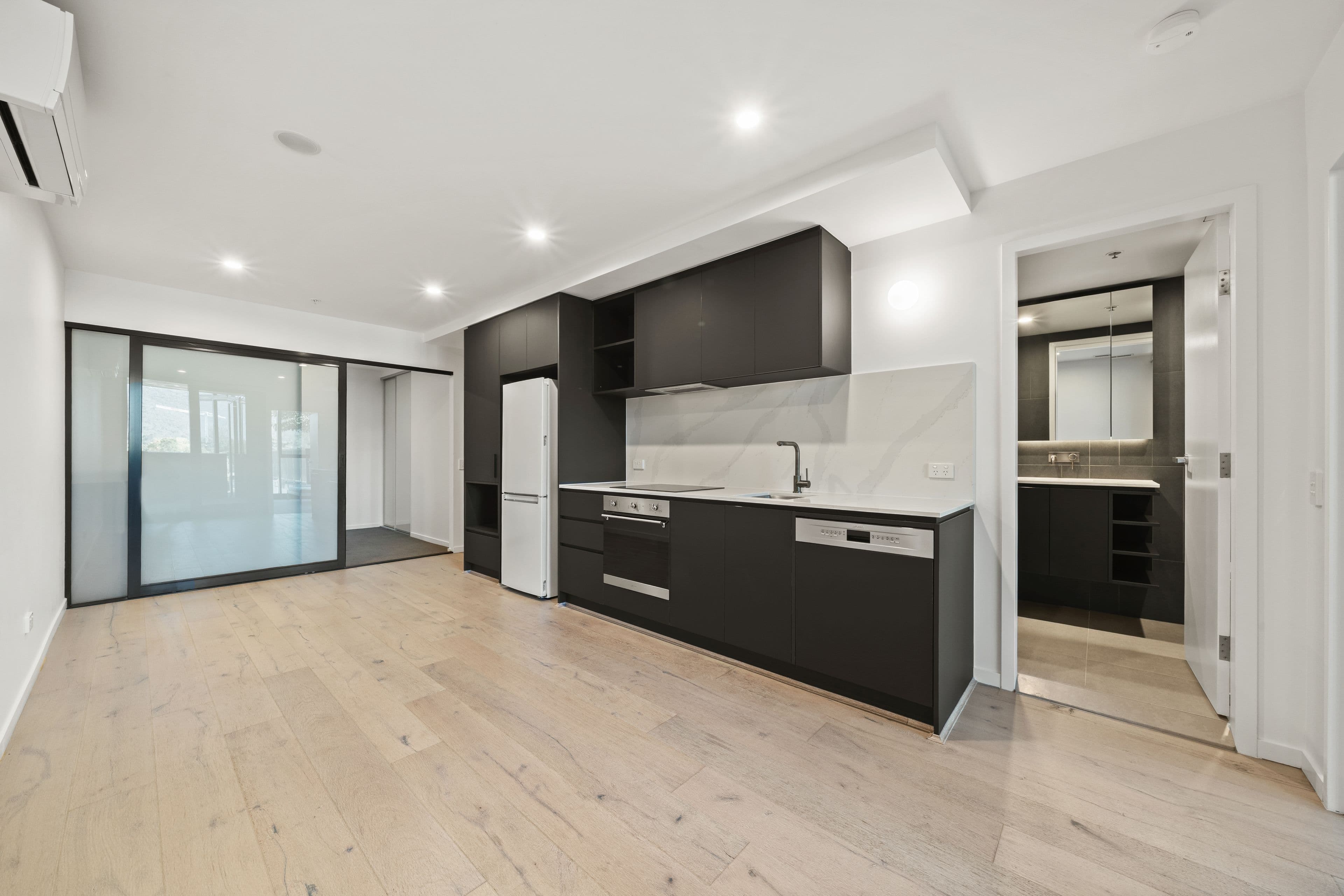 507/83 Cooyong Street, Reid ACT 2612, Reid - Thumbnail 5