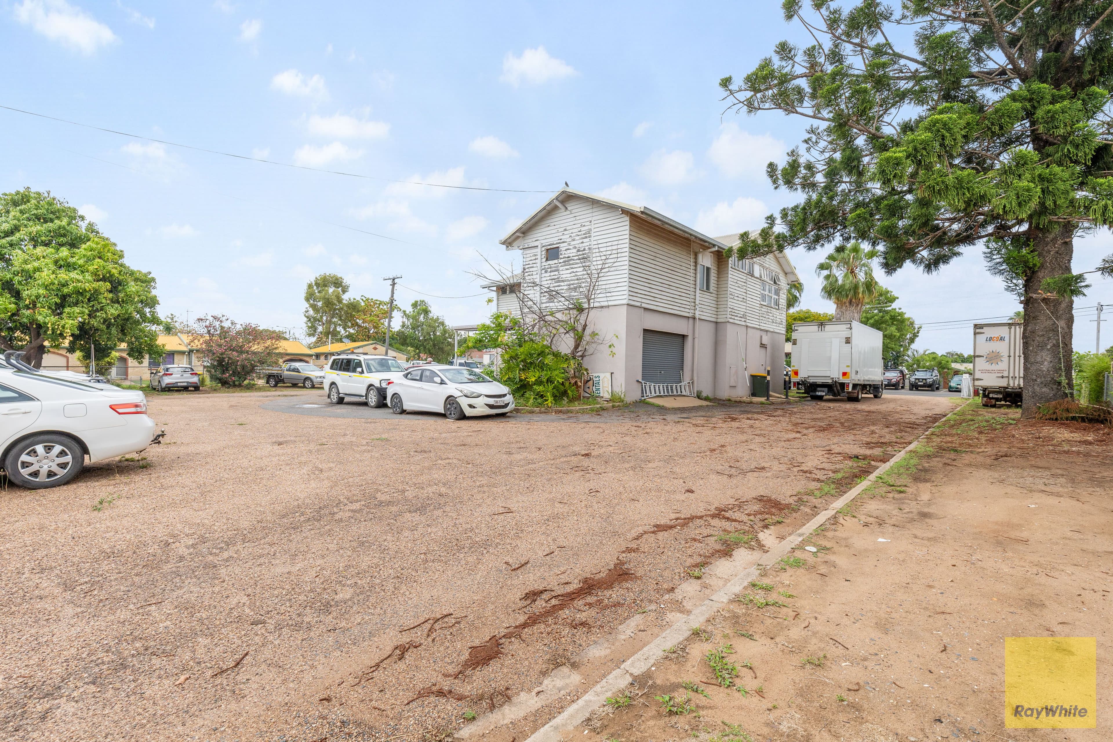 26 Opal Street, Emerald QLD 4720, Emerald - Thumbnail 5