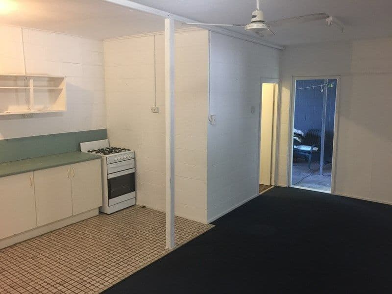 34 Coral Street, Saunders Beach QLD 4818, Saunders Beach - Thumbnail 4