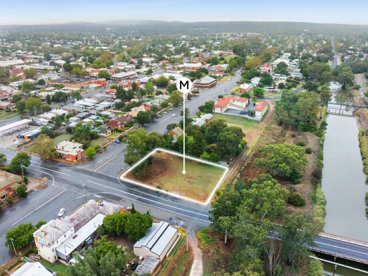 130-132 Larmer Street, NARRANDERA, Narrandera - Image 1