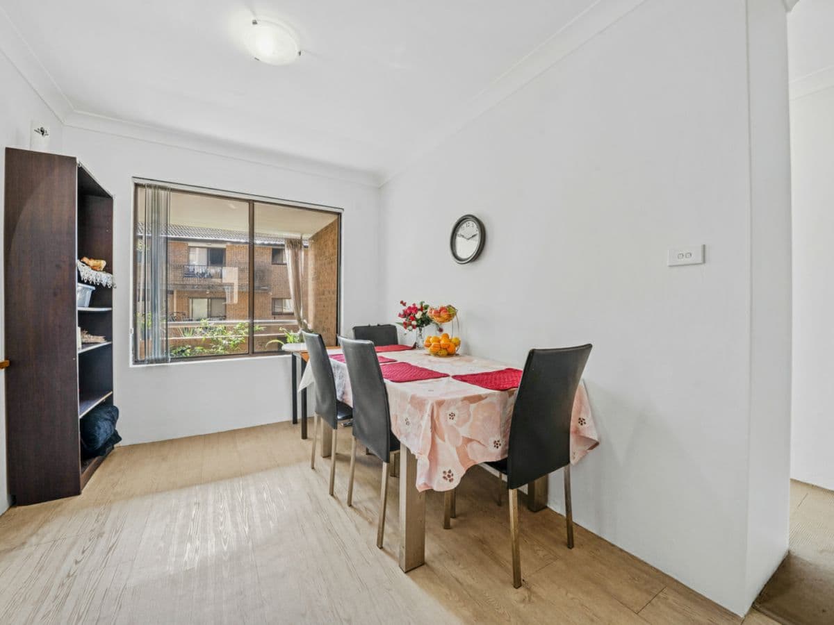 10/13-15 Helen Street, WESTMEAD, Westmead - Thumbnail 4