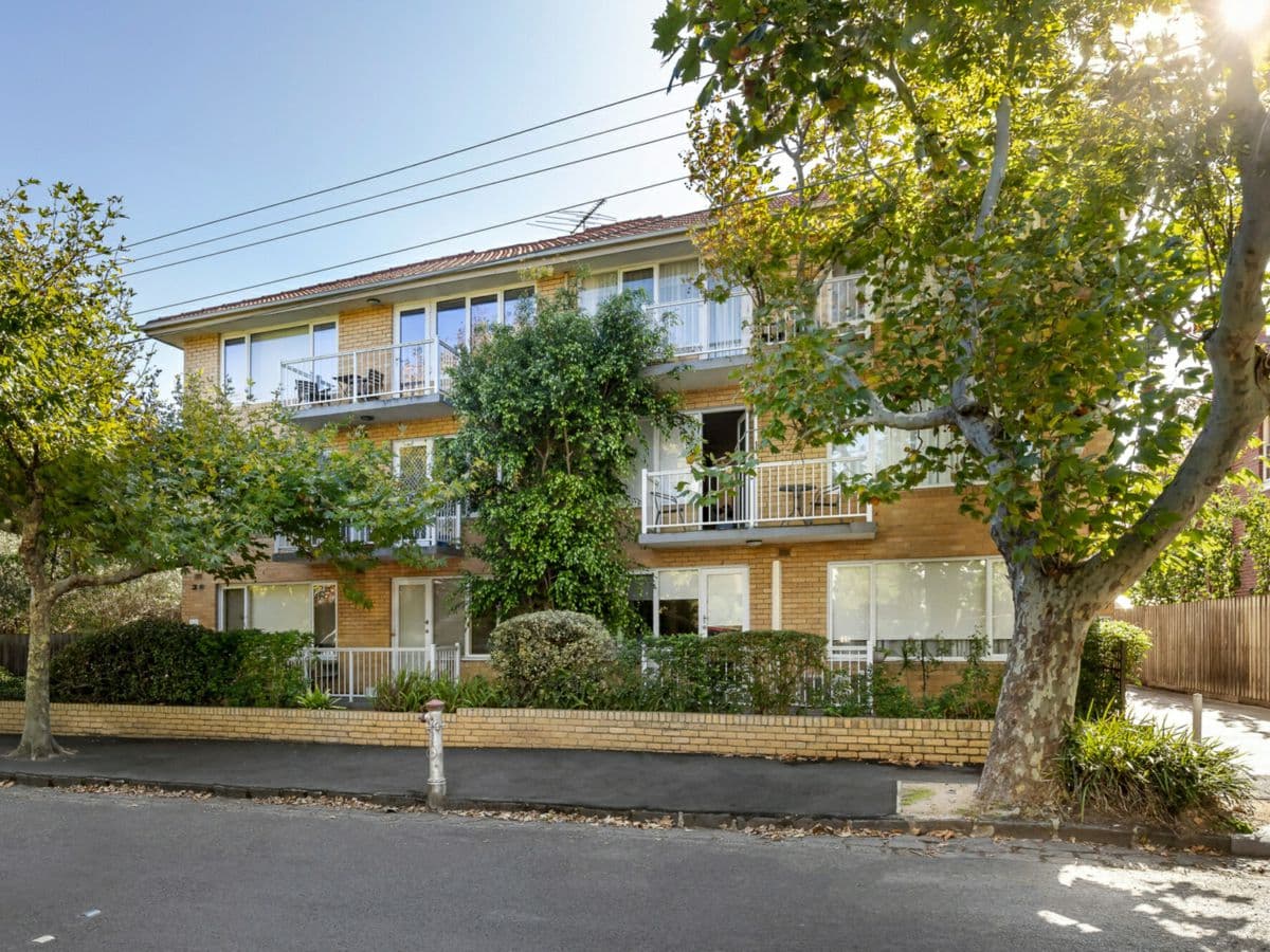 4/26 Beach Avenue, ELWOOD, Elwood - Image 1