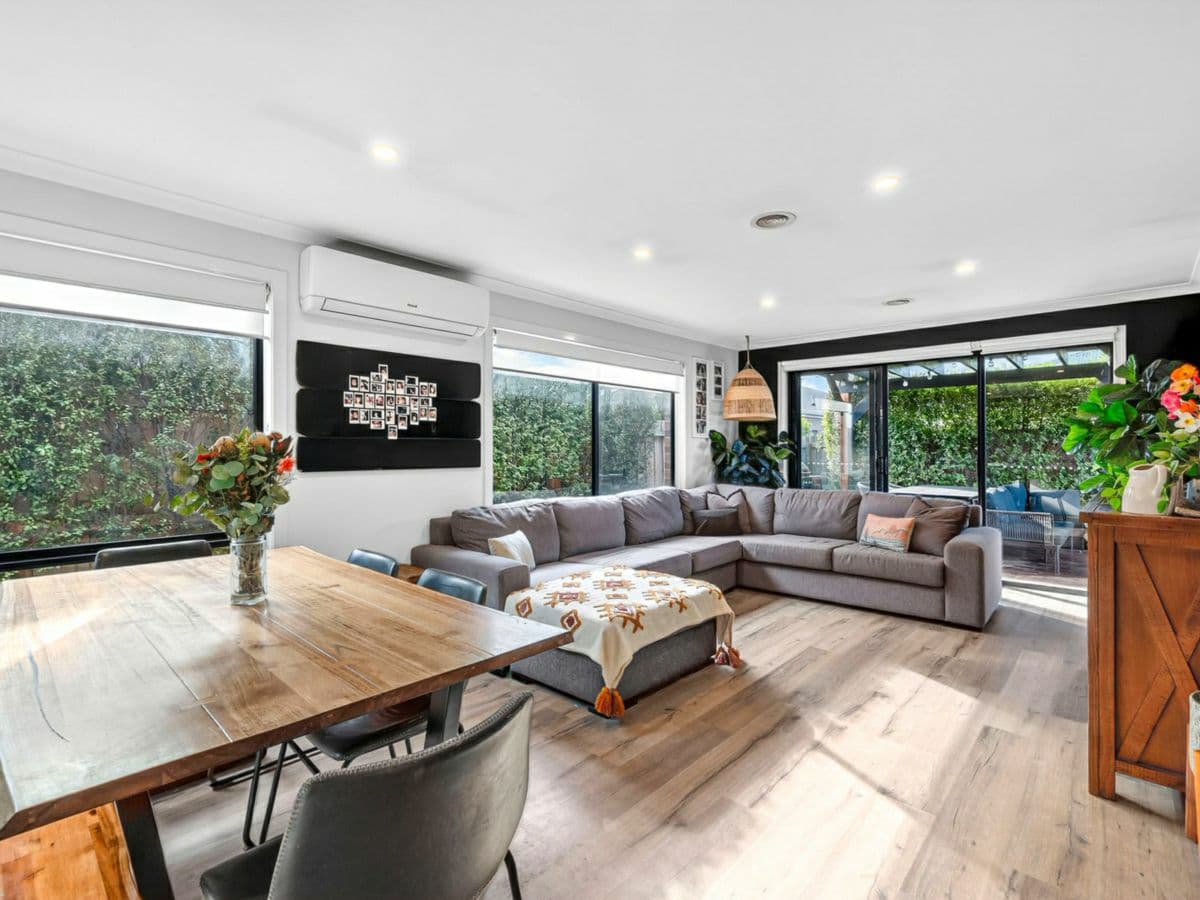 14 Canary Drive, ARMSTRONG CREEK, Armstrong Creek - Thumbnail 4