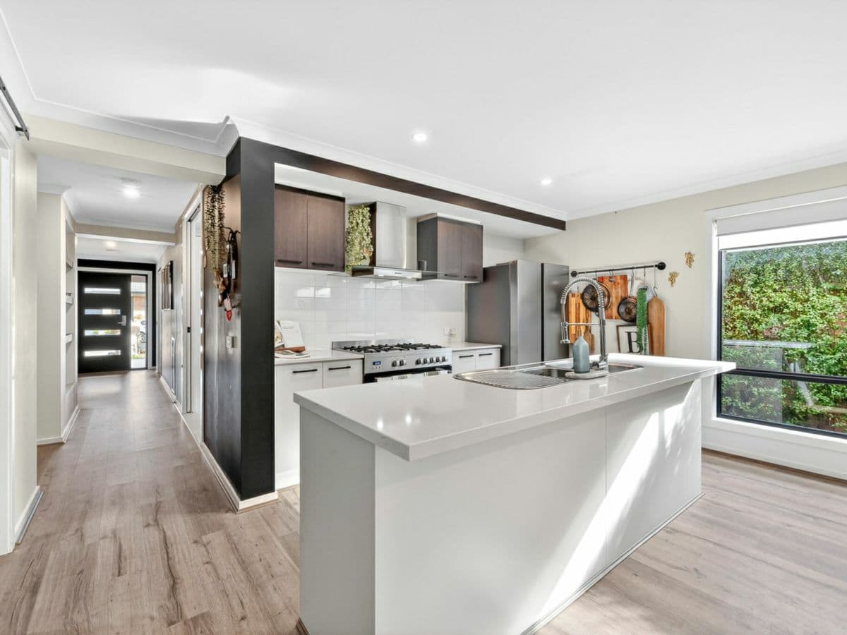 14 Canary Drive, ARMSTRONG CREEK, Armstrong Creek - Thumbnail 5