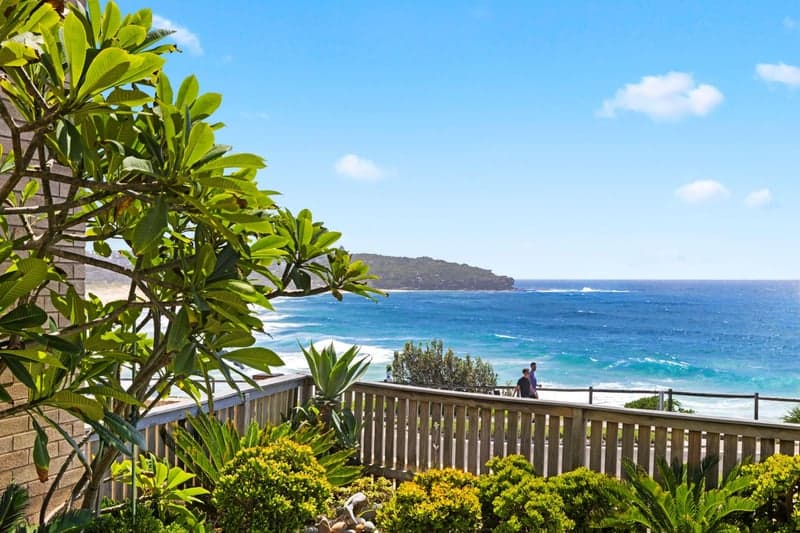 2/2-4 Beach Street, Curl Curl - Image 1