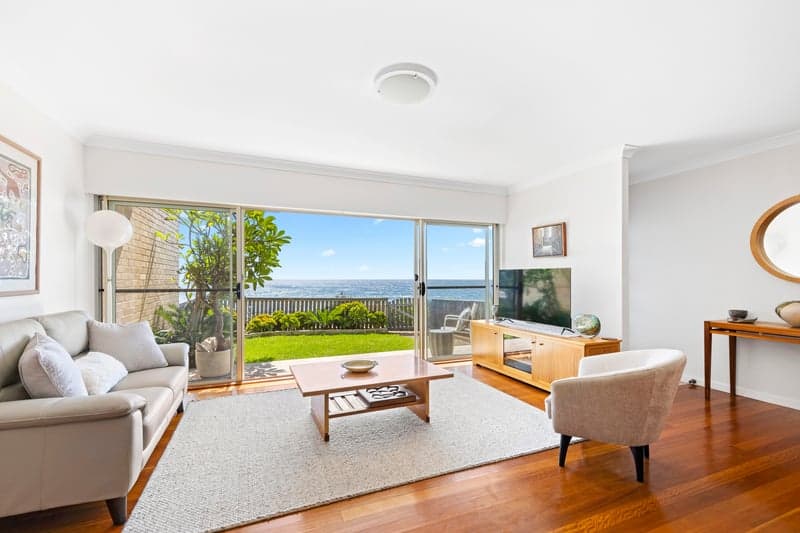 2/2-4 Beach Street, Curl Curl - Thumbnail 2