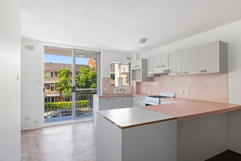 6/13 Fairway Close, Manly Vale - Thumbnail 2