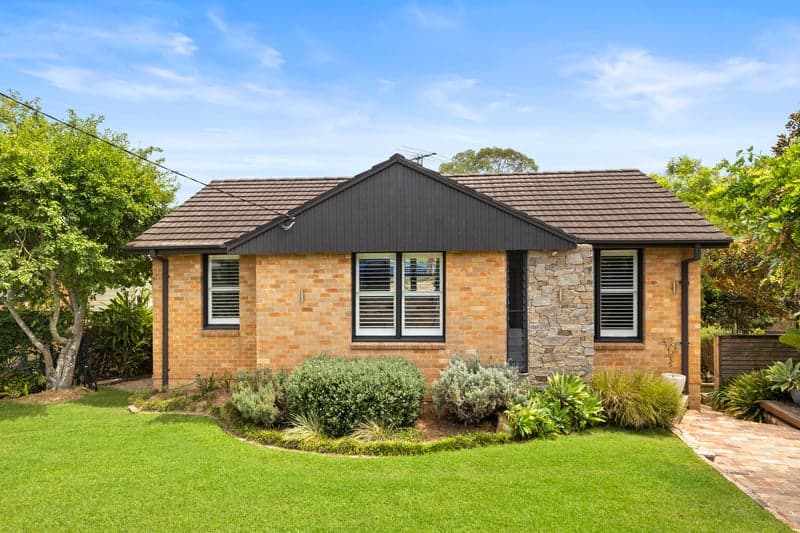 49 Karingal Crescent, Frenchs Forest - Image 1