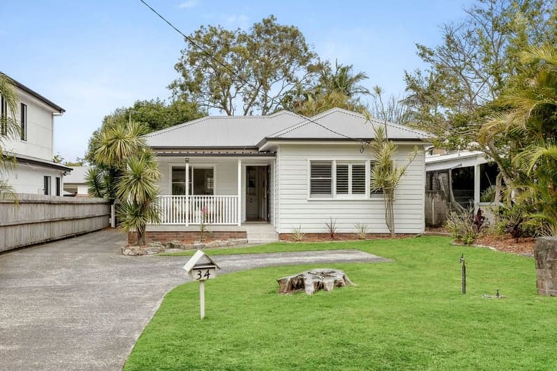 34 Clontarf Street, Seaforth - Image 1