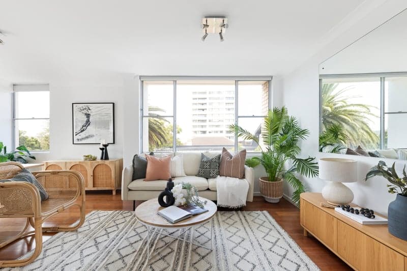 3/20 Birkley Road, Manly - Image 1