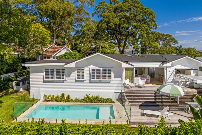 44 The Avenue, Newport - Image 1