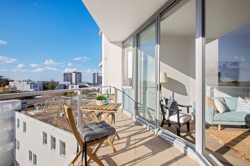 2502/10 Sturdee Parade, Dee Why - Thumbnail 2