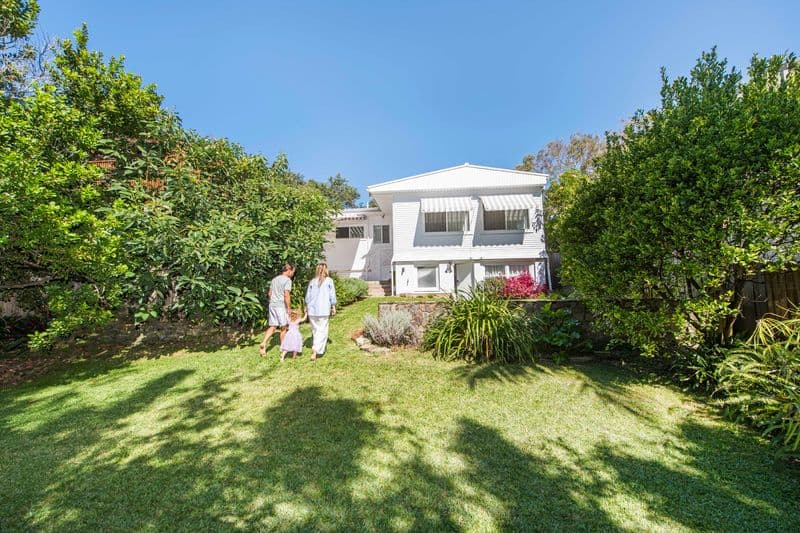 32 The Avenue, Newport - Image 1