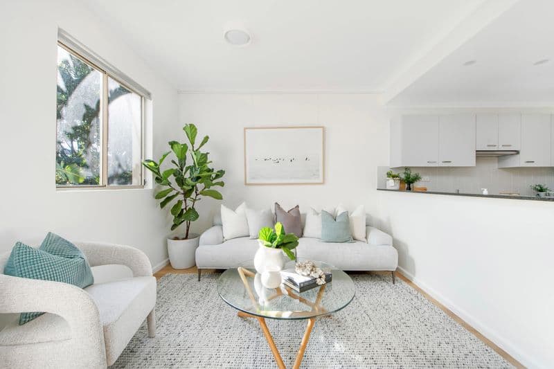 5/127 Crown Road, Queenscliff - Image 1