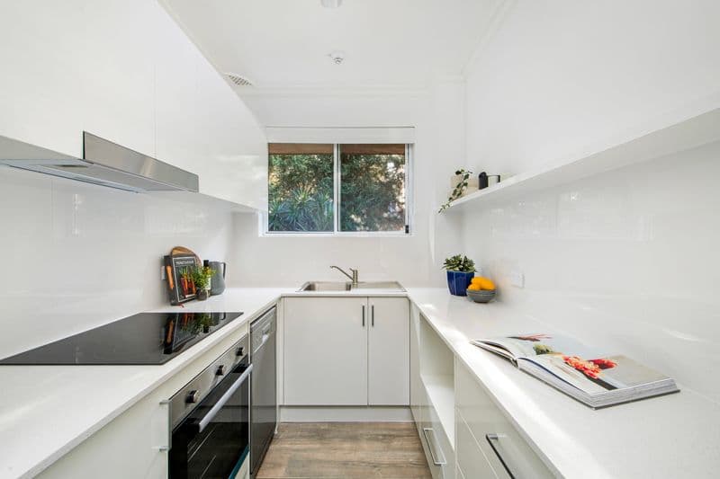 8/426 Pittwater Road, North Manly - Thumbnail 3