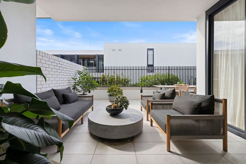 105/11 Lawrence Street, Freshwater - Thumbnail 2