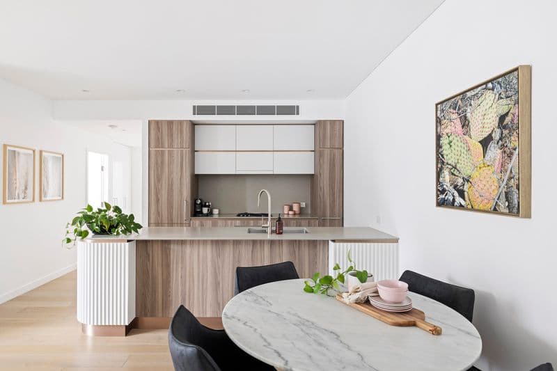 105/11 Lawrence Street, Freshwater - Thumbnail 4