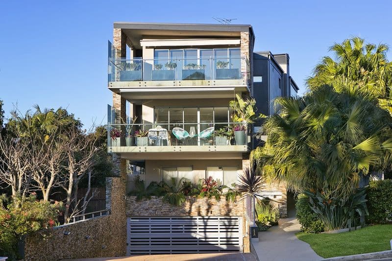 3/1 Livingstone Place, Newport - Image 1
